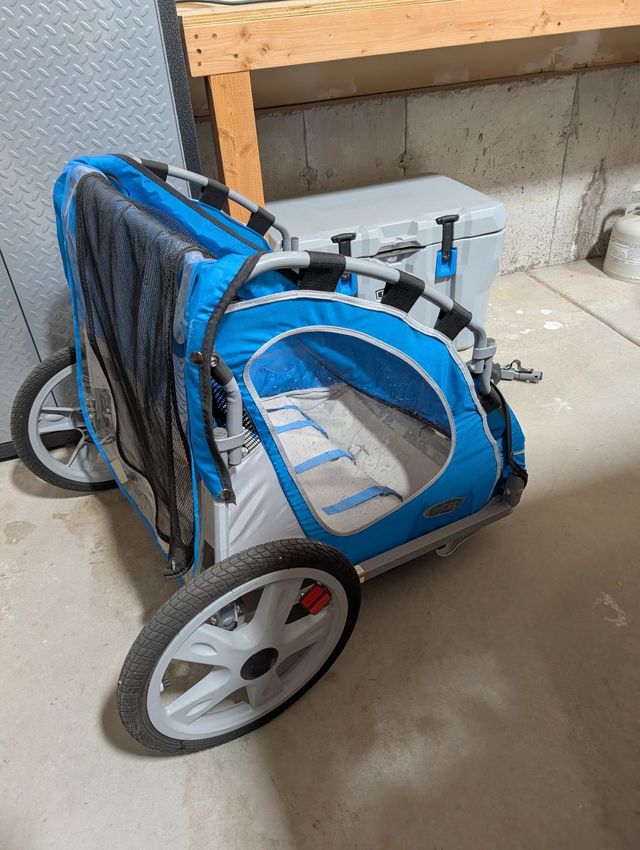 Bike trailer kids