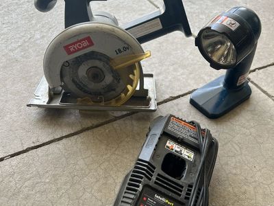 Ryobi 18V Tool Bundle Circular Saw Work Light Charger No Battery