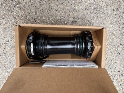 FSA MegaEVO BB-EVO7000 MTB Bottom Bracket