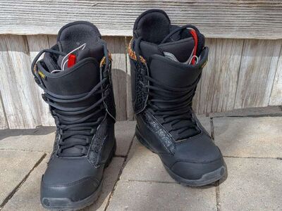 Burton Sapphire Women's Snowboard Boots-Size 7