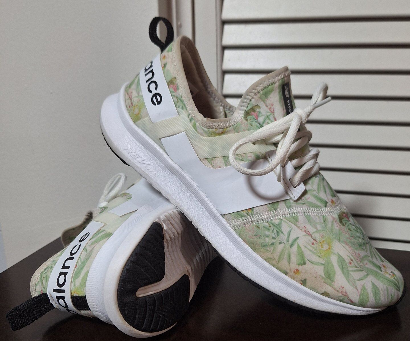 Fabulous Floral New Balance Fuel Core Ladies Sz 10