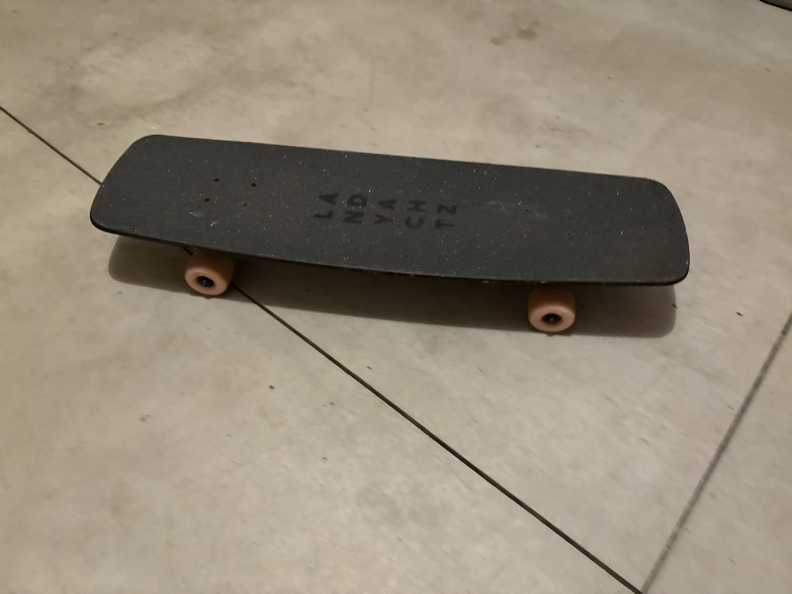 Landyachtz Wrecktangle
