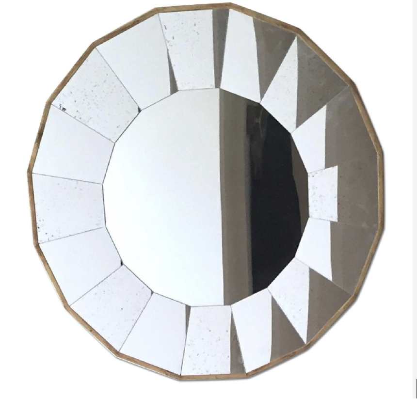 Wall mirror