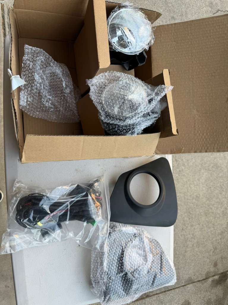 New 2014-2016 Toyota Corolla Complete Fog Light Kit