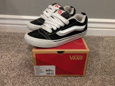 Vans Knu Skool Black/True White Skate Shoes Men's 5.5 / Women's 7.0 Used