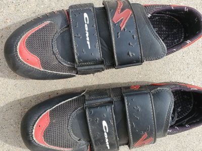Specialized cycling shoes