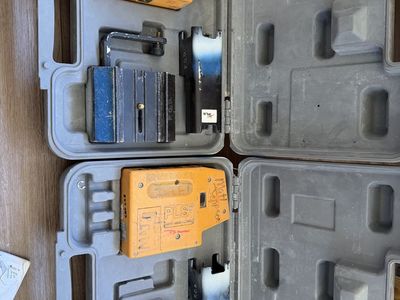 2 PLS 5 Laser Level Obo