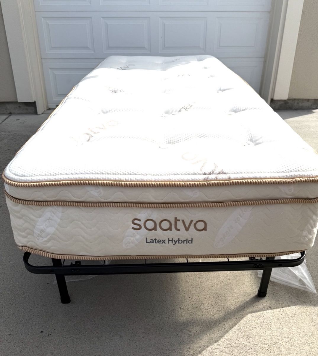 Saatva Latex Hybrid twin xl