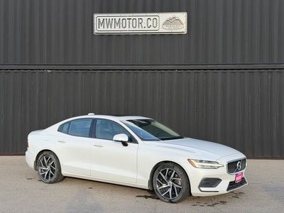2020 Volvo S60 T6 Momentum
