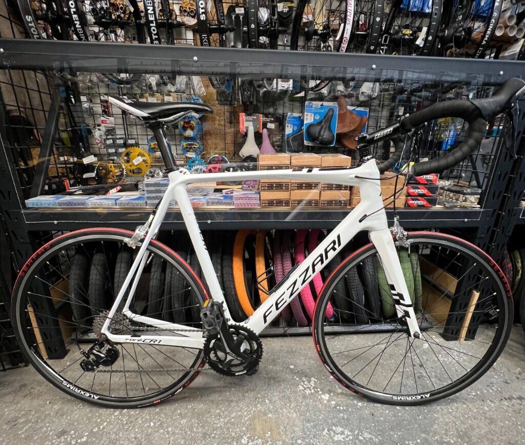 Fezzari Foré CR1 Carbon Road Bike 61cm