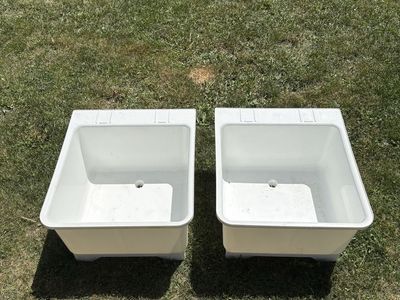 Utility sink