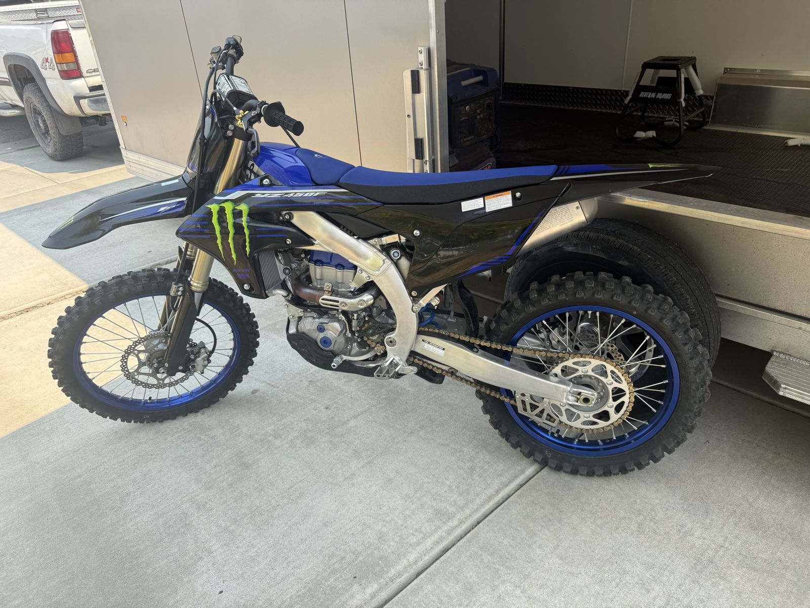 Yamaha YZ450F Monster Energy Edition 12 hours