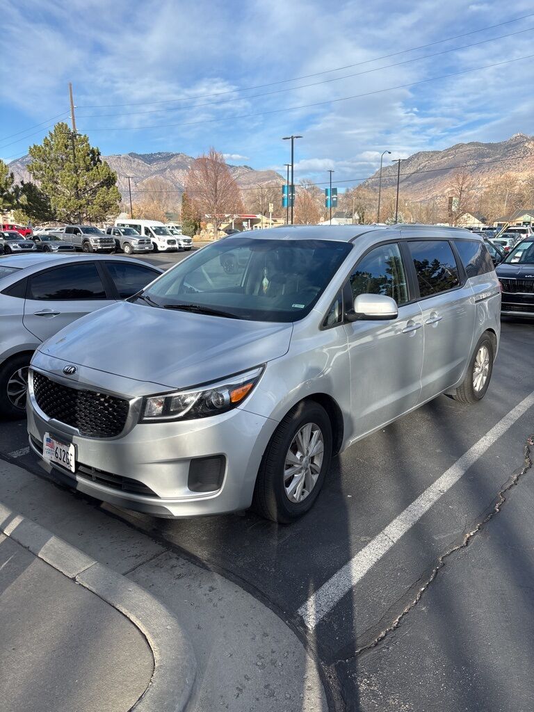2016 Kia Sedona LX