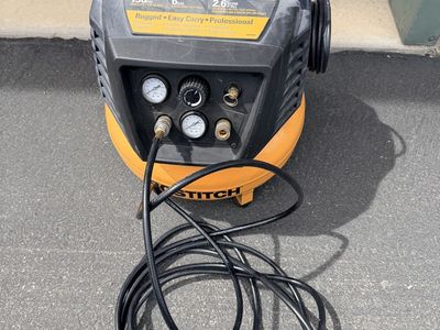 Bostitch 150 PSI 6 Gallon 2.6 SCFM Portable Air Compressor