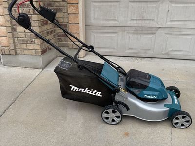 Makita 36V Lawnmower