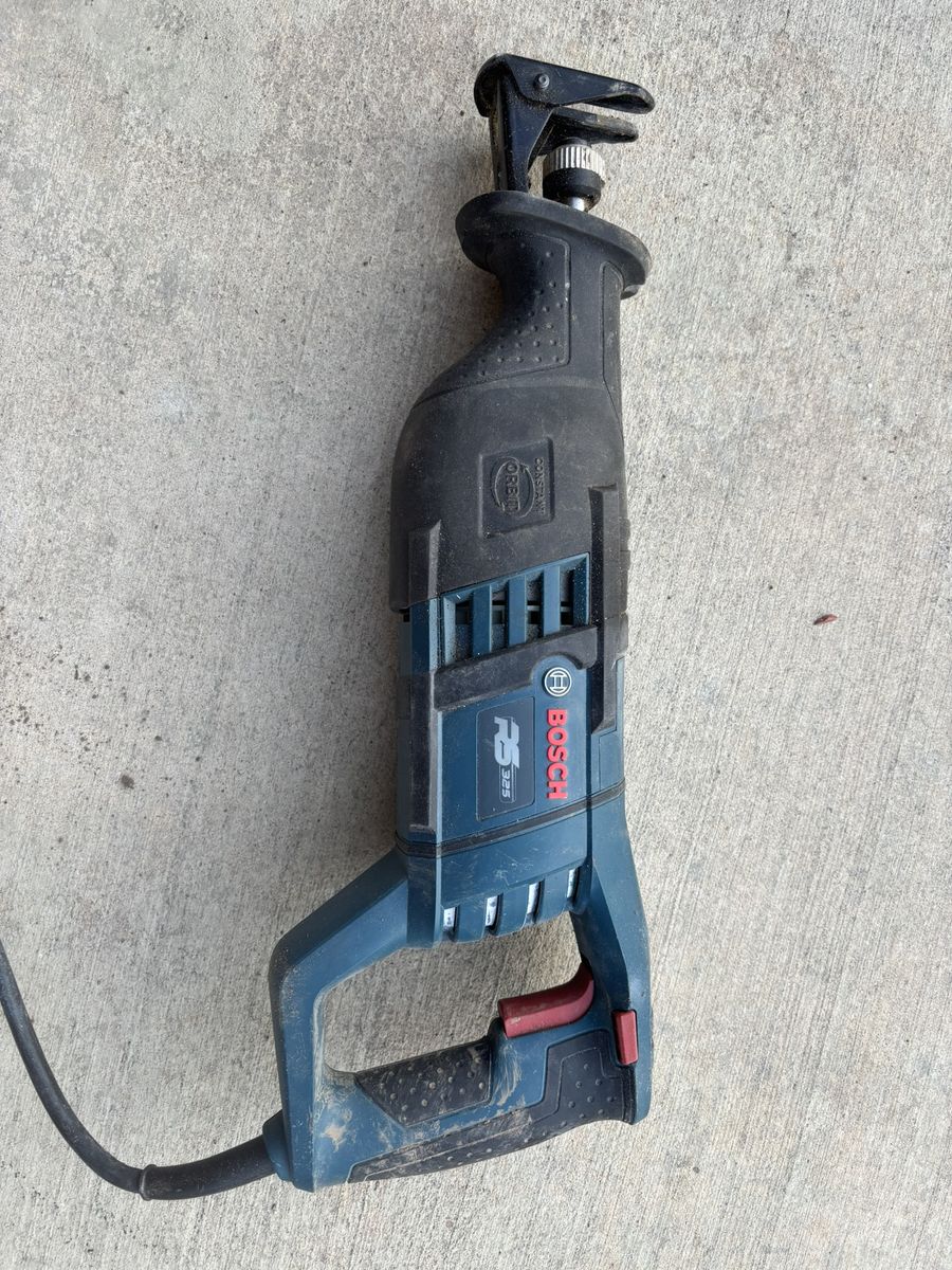 Bosch RS 325 Reciprocating Saw
