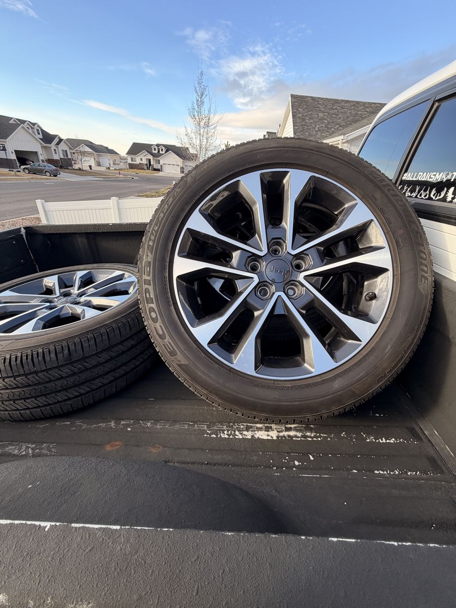 Jeep Overland Factory 20" Rims & Bridgestone Ecopia 265/50R20 Tires - Set of 4