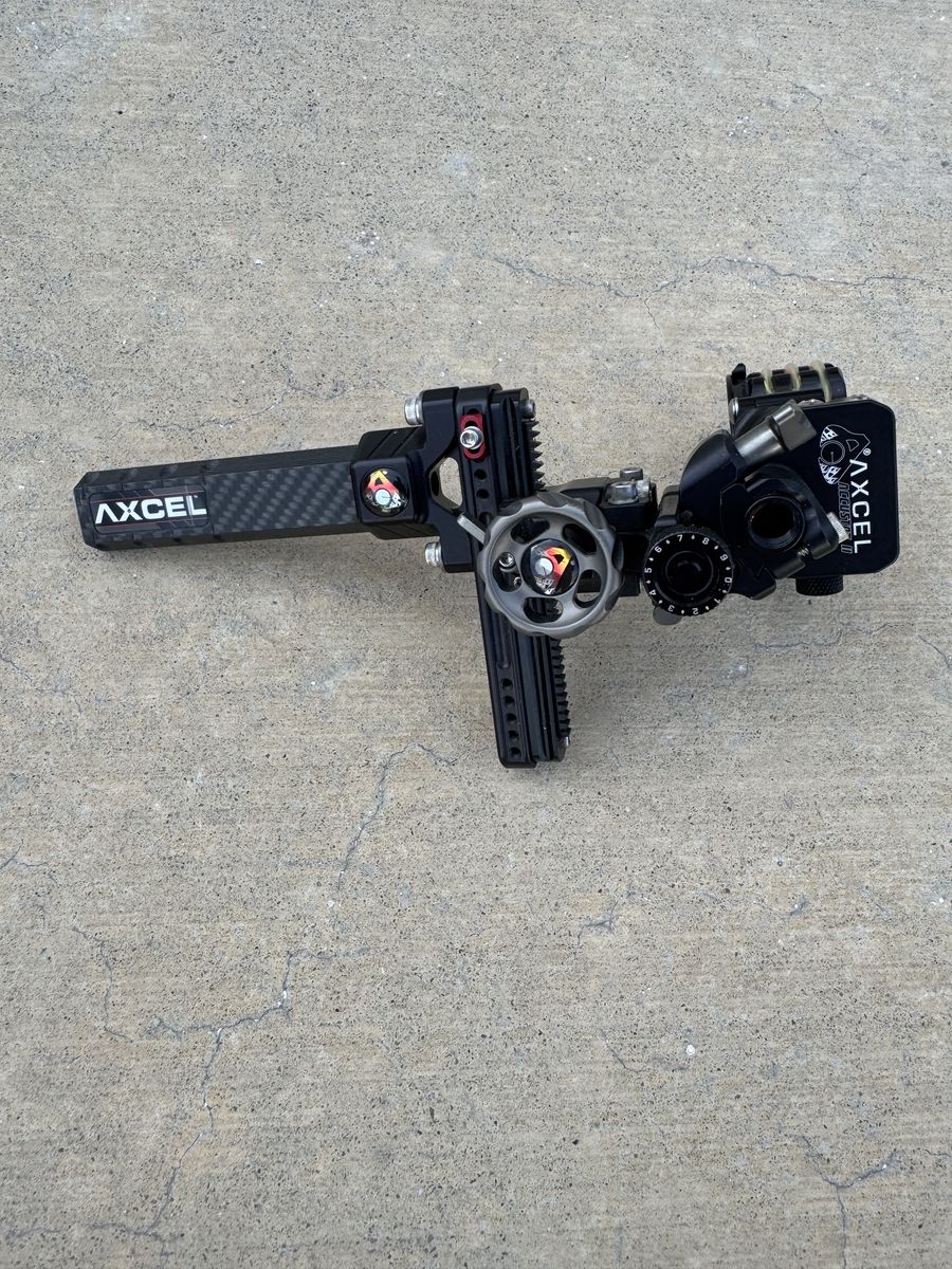 Axcel Landslide 3 Pin Archery Sight