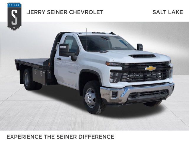 2025 Chevrolet Silverado 3500HD CC Work Truck