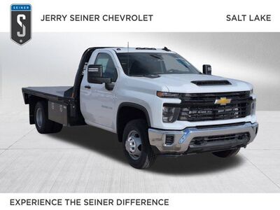 2025 Chevrolet Silverado 3500HD CC Work Truck