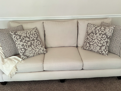 Couch 84" X 40" Amazing condition!
