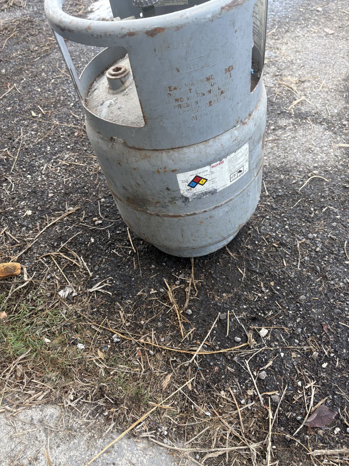 Forklift propane tank