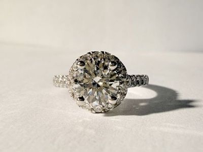 Round Cut Lab Grown Diamond Ring