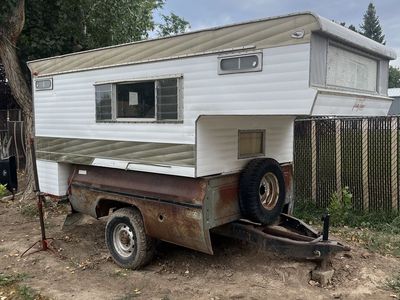 Camper/ trailer