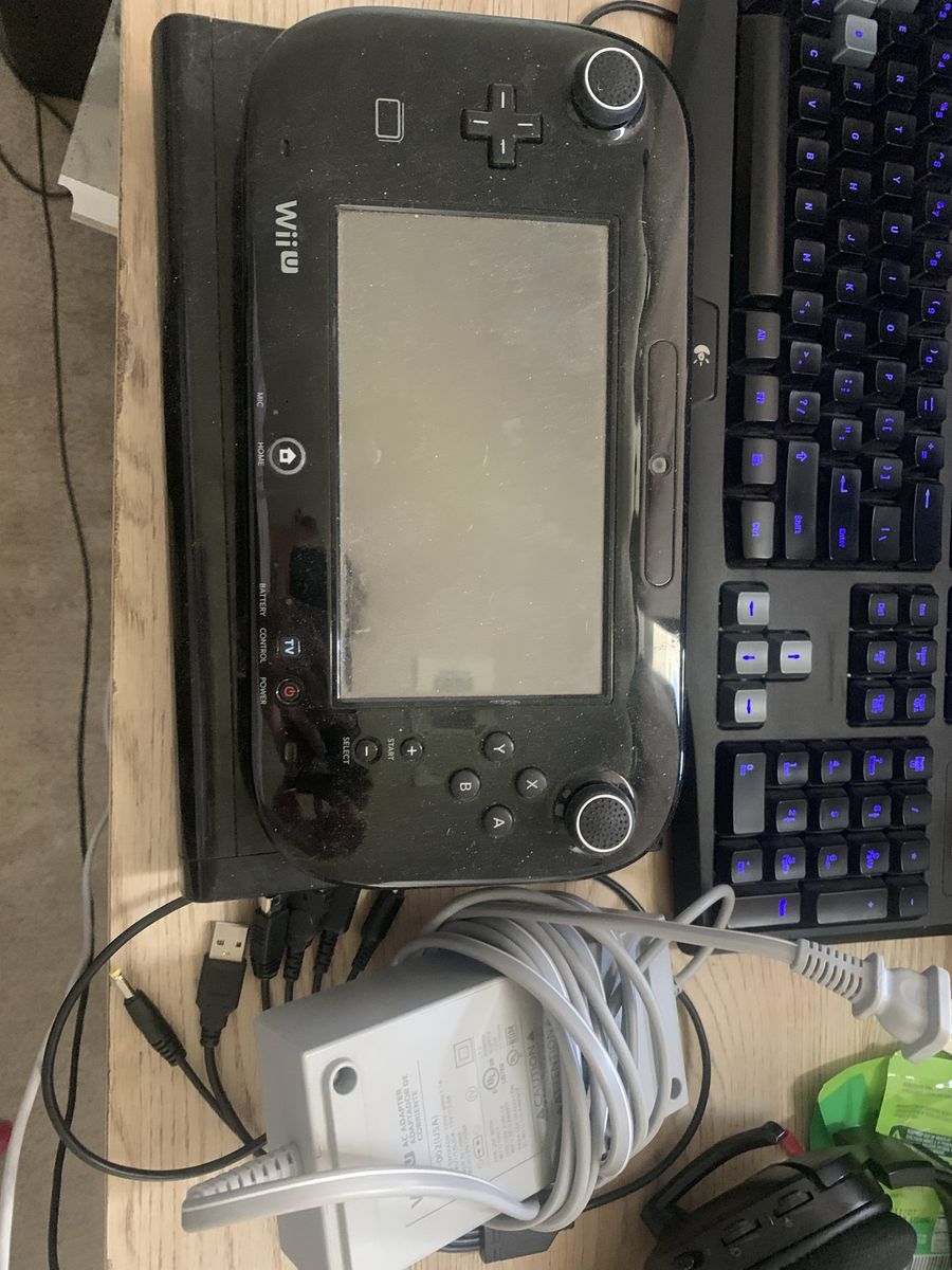 WiiU (Black)