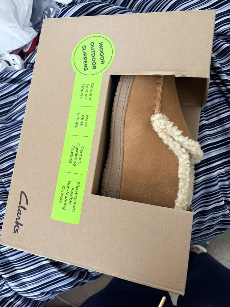 Clarks Indoor / Outdoor Slipper