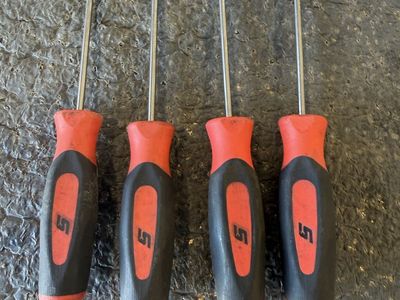 Snap-on mini pick