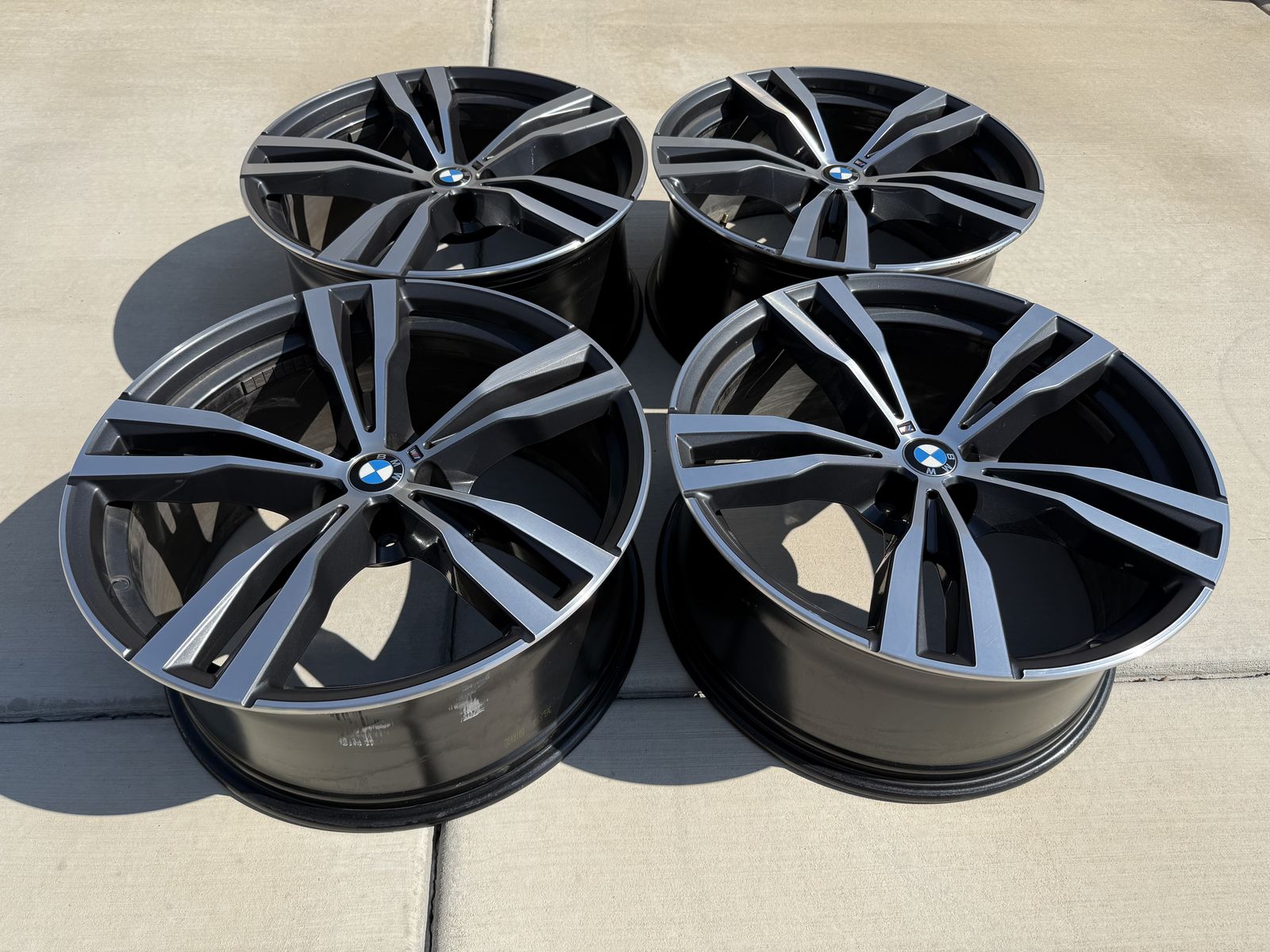 BMW 21" 754M OEM wheels