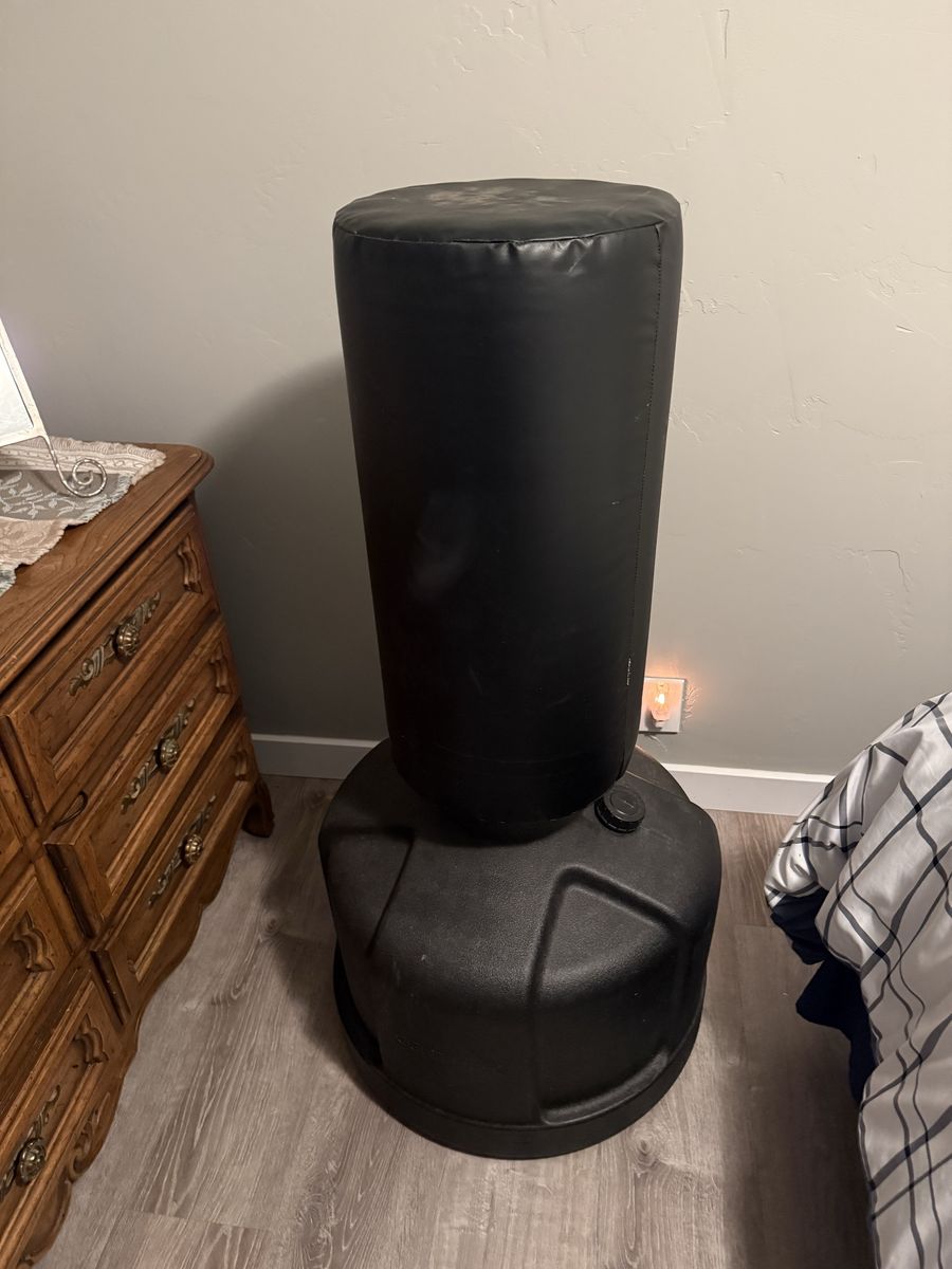 Freestanding Punching Bag - Water-Weighted Base, Black