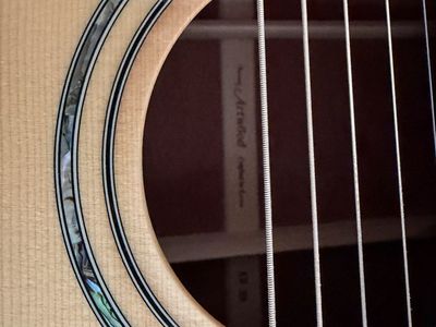 Ibanez Artwood, Abalone Detail, Dreadnought Body, Acoustic Guitar
