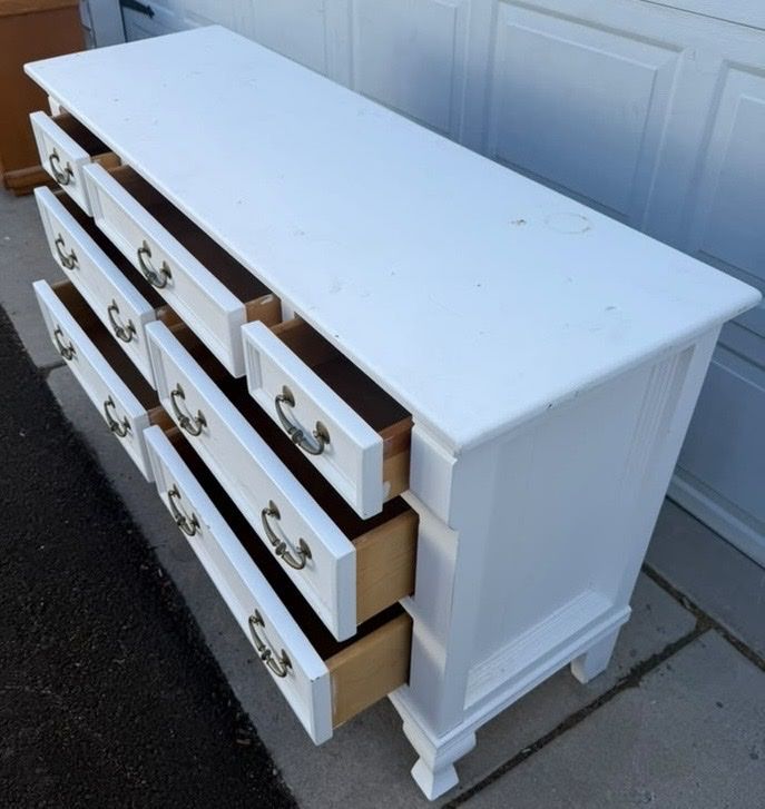Main image 4