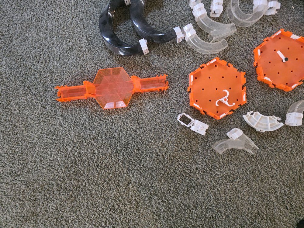 Main image 6