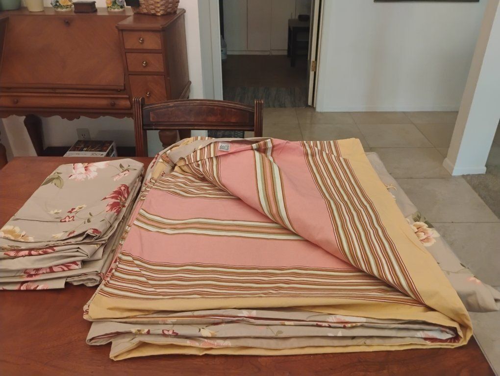 Cotton Floral & Striped Reversible Duvet Cover & Shams Made in France
