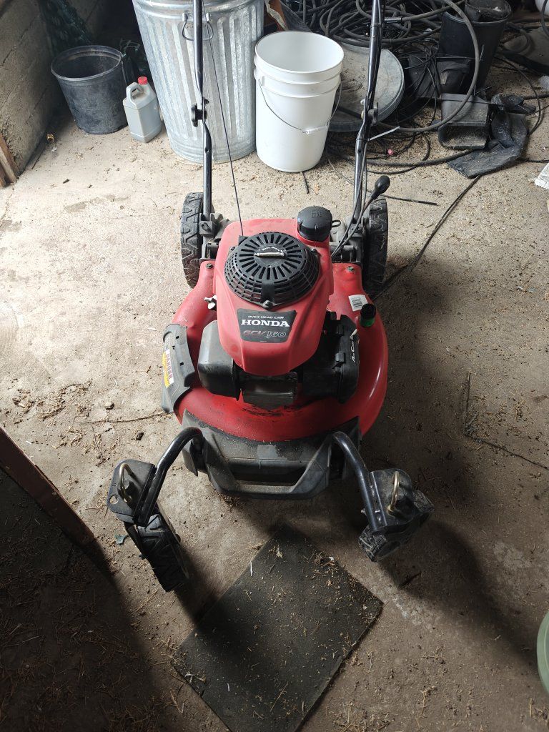 Black Max Mower (Honda GCV160 Engine)
