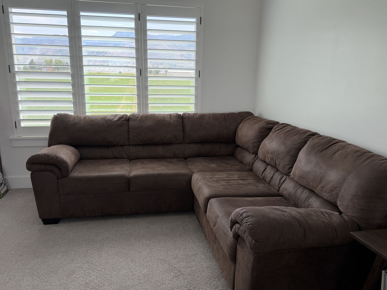 Main image 2
