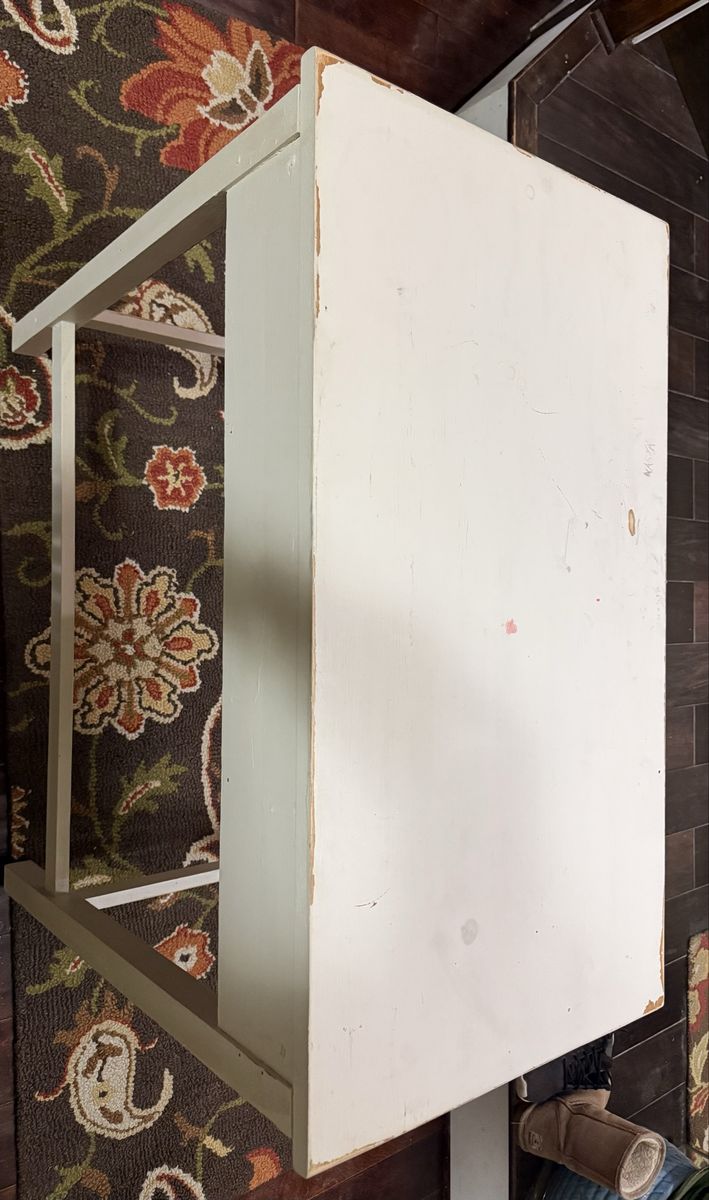 Main image 4