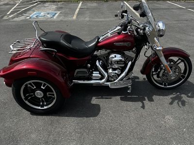 2016 Harley Davidson FreeWheeler - LOW MILES - Trike - Free Wheeler