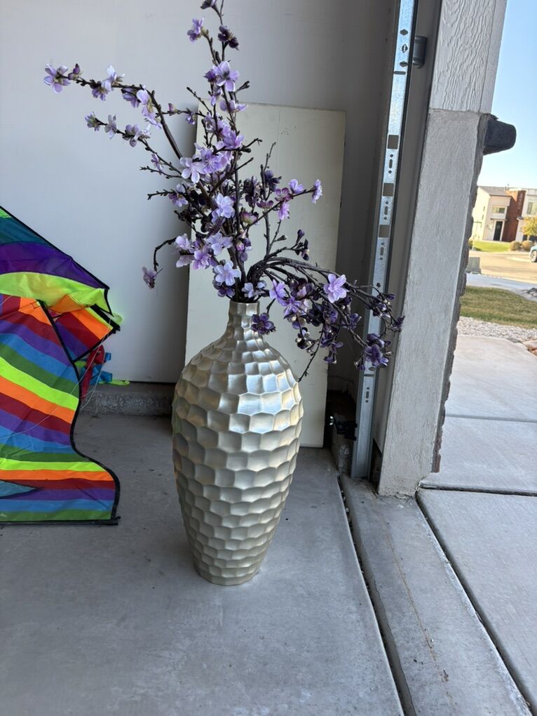 Pier 41 vase