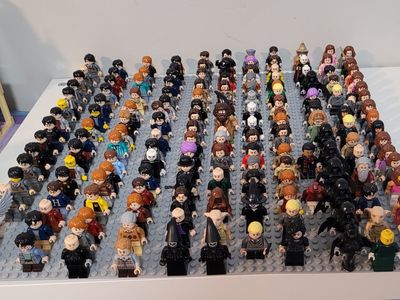 165 Lego Harry Potter Minifigures-not selling separately