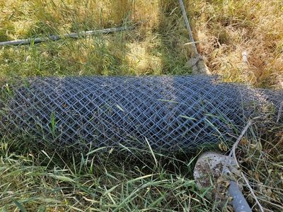 100 Foot Roll 6' Chain Link Fencing w/posts