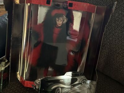 Disney's 101 Dalmatians Cruella De Vil Barbie