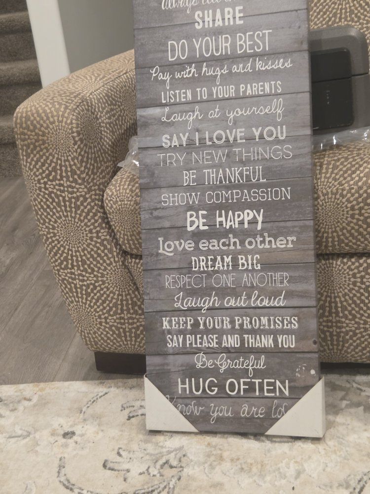 Decorative Wooden Family Rules Sign - Grey Plank Style Wall Art with White Text