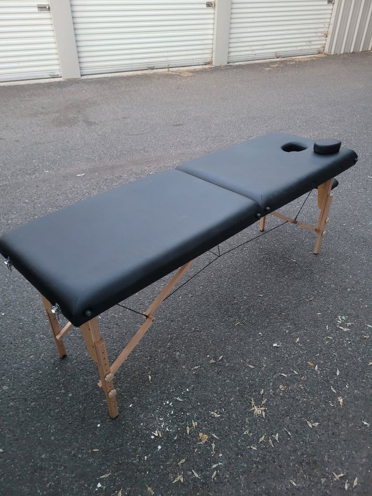 Portable Folding Massage Table with Wooden Frame & Adjustable Height