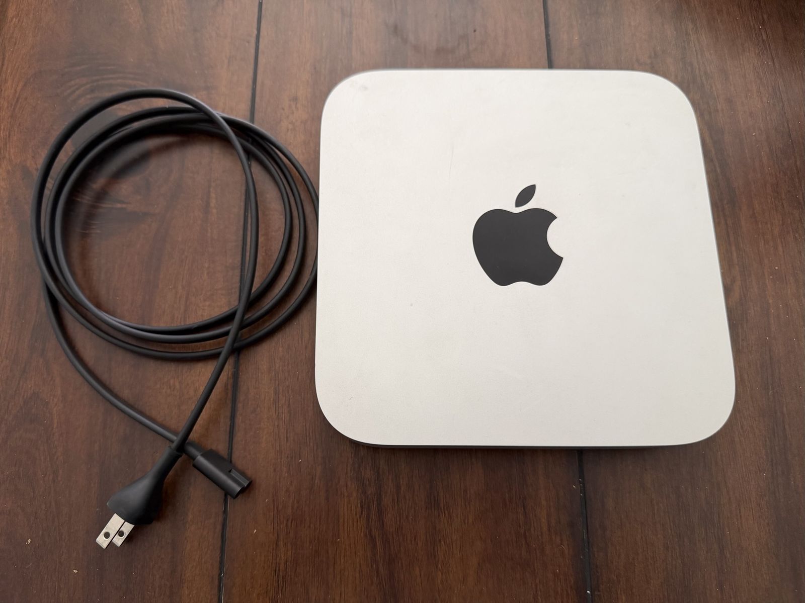 Apple Mac Mini M2 Desktop Computer