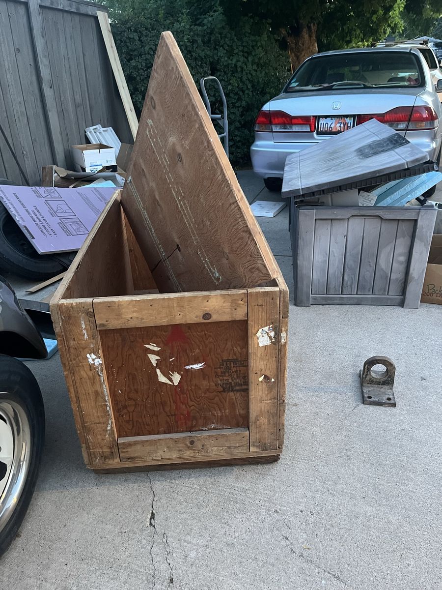 Vintage Wooden Shipping Crate - Large Wood Storage Box with Lid, Industrial Decor