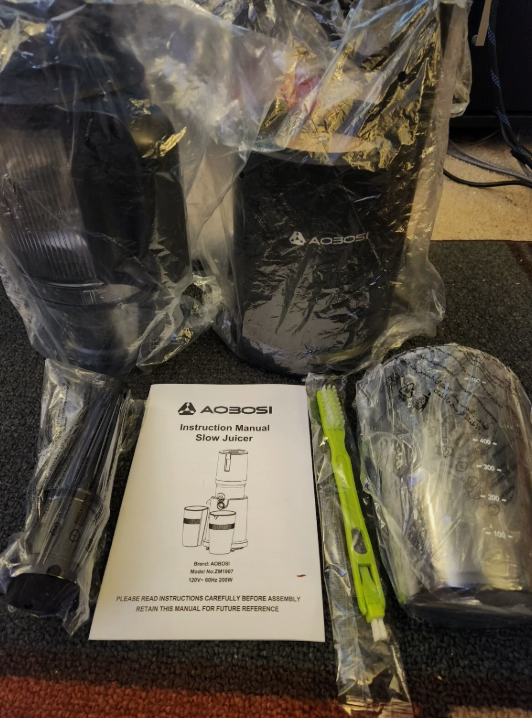 New in box Slow Juicer